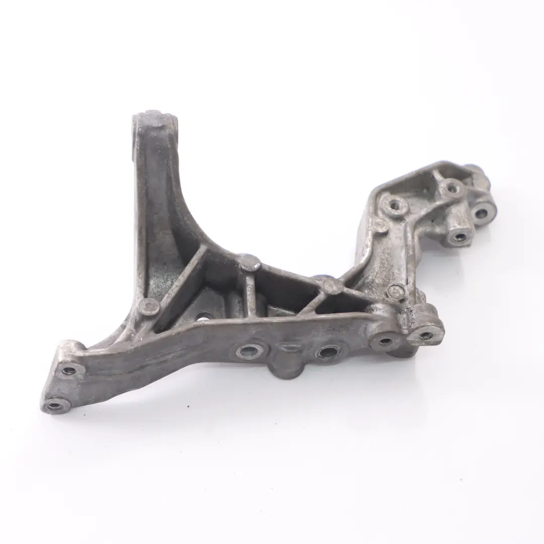 Mercedes W204 M271 Wspornik Zaworu EGR Uchwyt Zaworu Spalin - SKU A2711410840 - Numer Części A2711410840