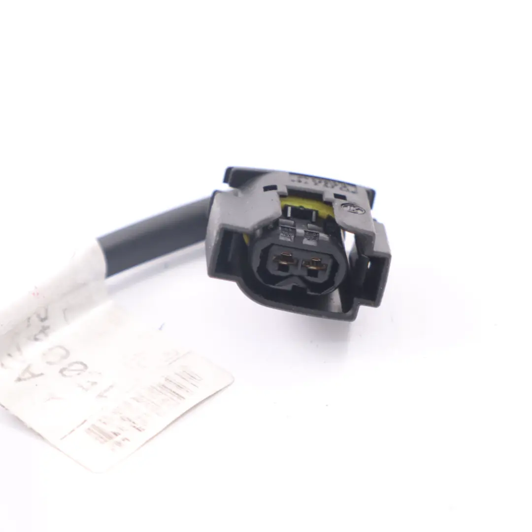 Solenoide Valvola SOLV Cablaggio Benzina per Mercedes W204 con numero di parte A2711500420 Mercedes W204 Solenoide Valvola SOLV Cablaggio Benzina - SKU A2711500420 - Numero di parte A2711500420