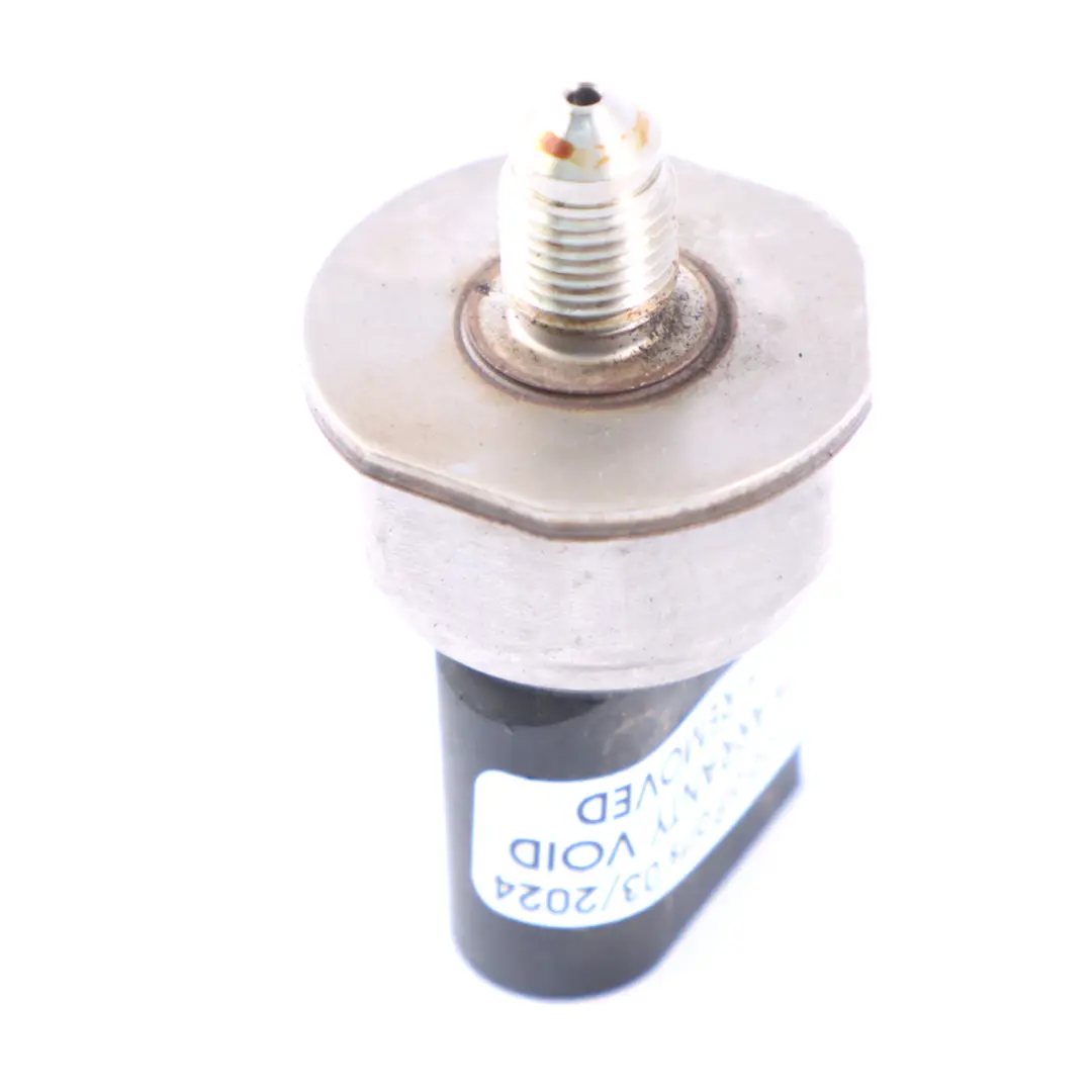 Kraftstoff Drucksensor Mercedes W204 Benzin OM271 Einspritzschiene für mit Teilenummer A2711530328 Kraftstoff Drucksensor Mercedes W204 Benzin OM271 Einspritzschiene - SKU A2711530328 - Teilenummer A2711530328