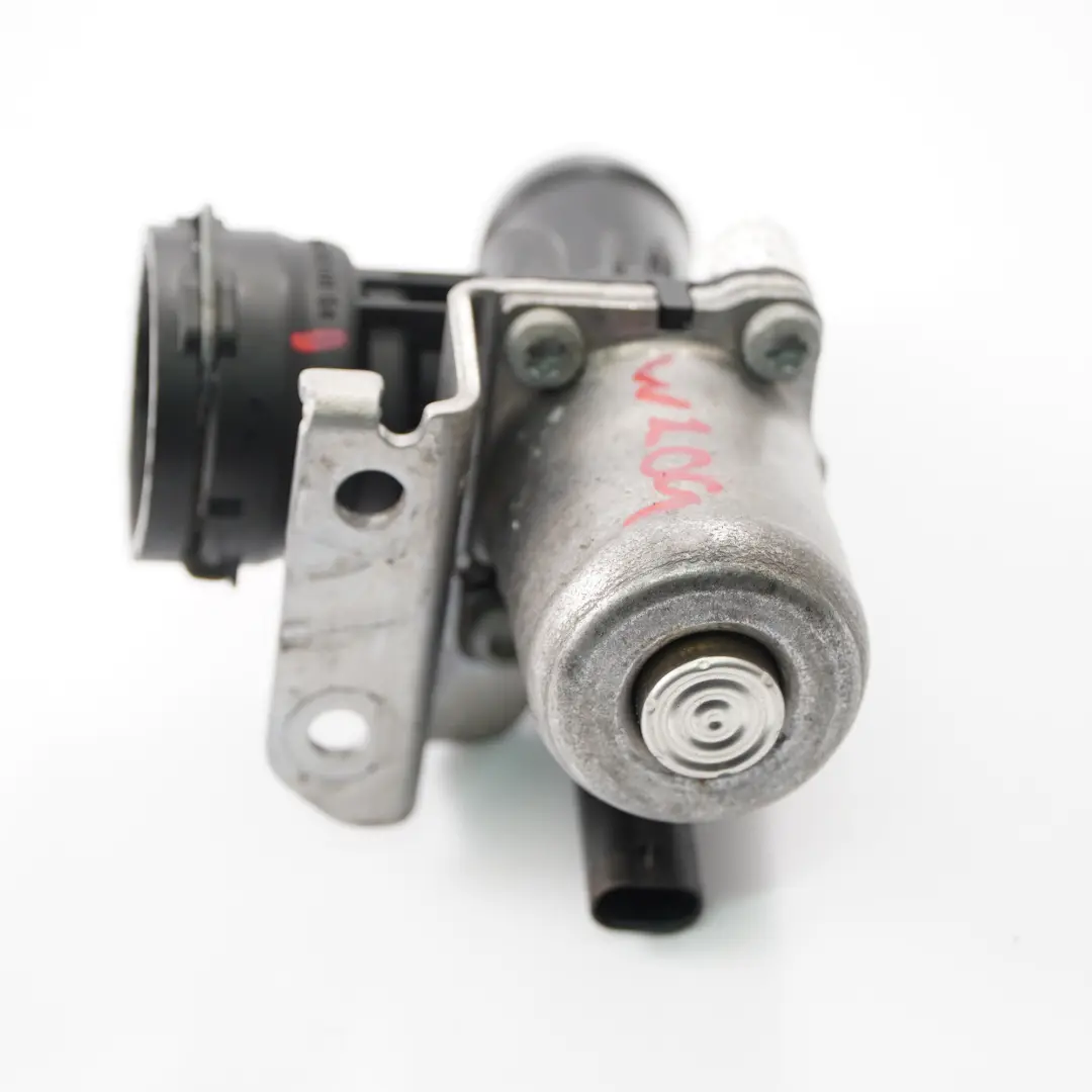 M271 contrôle pompe refroidissement eau chauffage pour Mercedes W204 à propos du numéro de pièce A2712030164 Mercedes W204 M271 contrôle pompe refroidissement eau chauffage - SKU A2712030164 - Numéro de pièce A2712030164