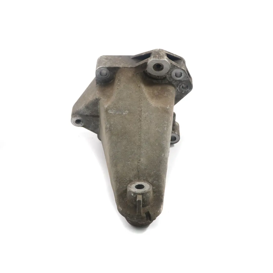 M271 Łapa Silnika Lewa Benzyna do Mercedes R171 o numerze A2712231204 Mercedes R171 M271 Łapa Silnika Lewa Benzyna - SKU A2712231204 - Numer Części A2712231204