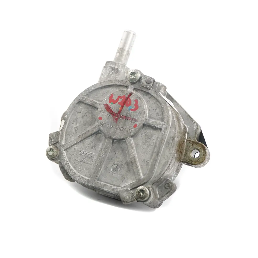  Pompe à vide Mercedes W203 W211 M271 Pompe à vide pour moteur diesel - SKU A2712301465 - Numéro de pièce A2712301465