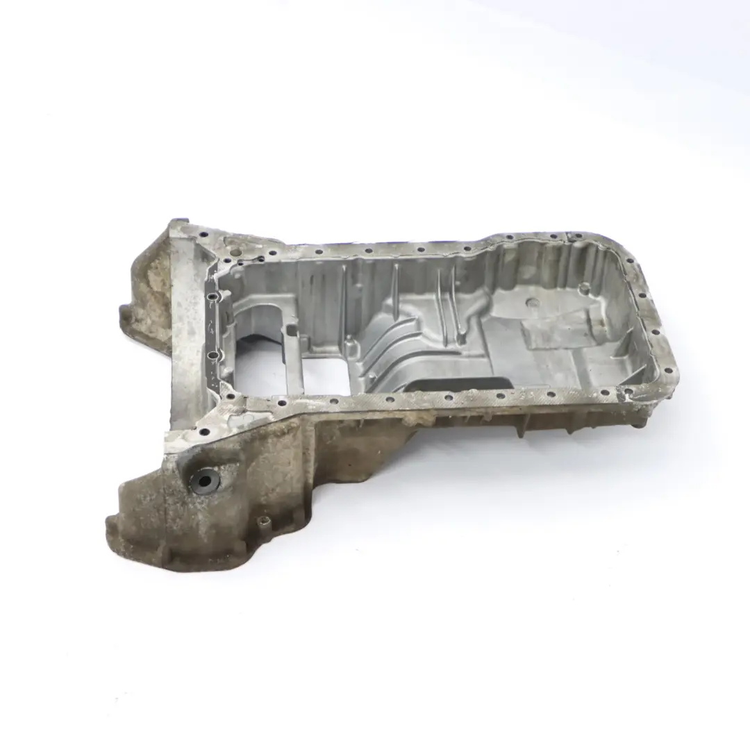 Silnik benzynowy M272 Górna Miska Olejowa do Mercedes W211 o numerze A2720142102 Mercedes W211 Silnik benzynowy M272 Górna Miska Olejowa - SKU A2720142102 - Numer Części A2720142102