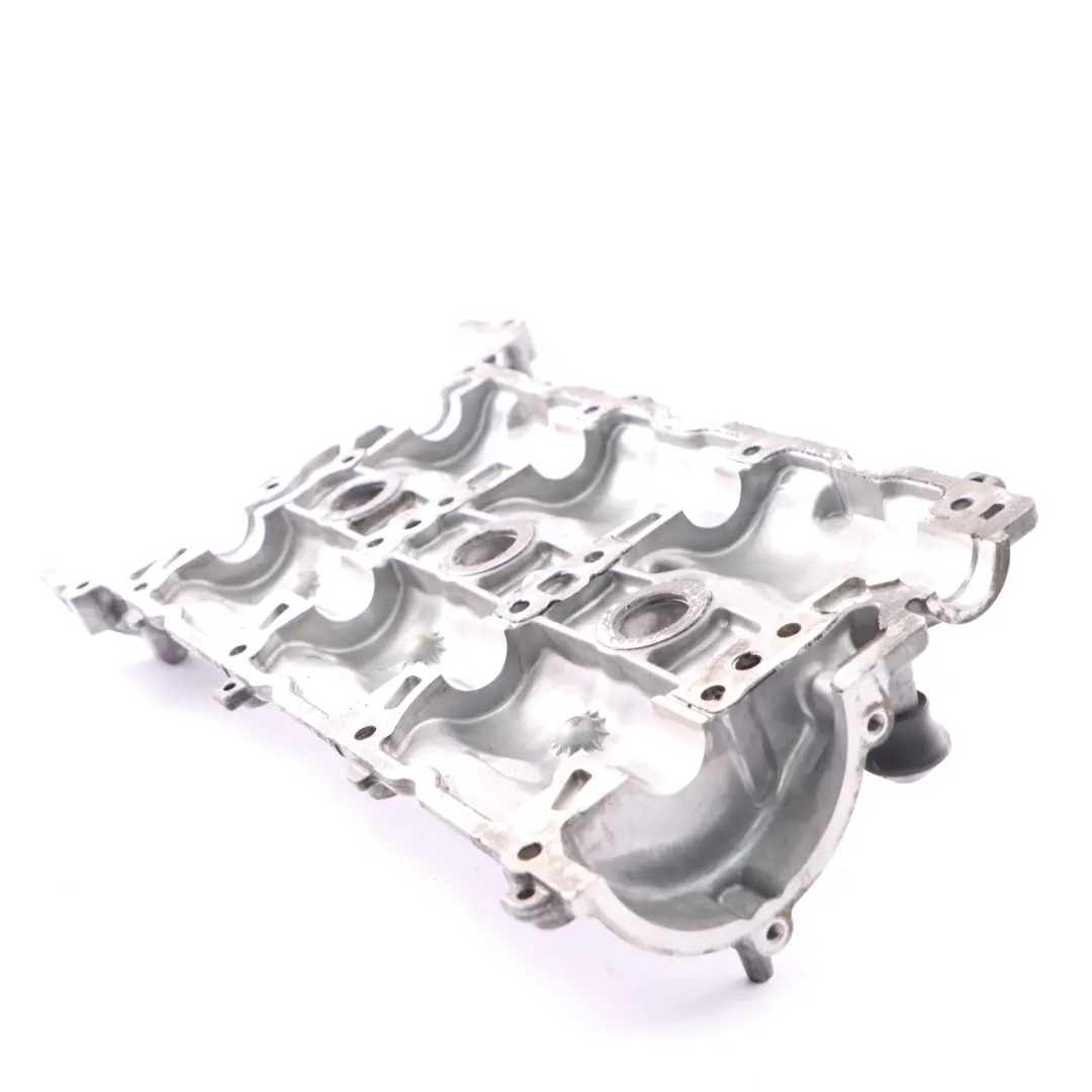 Valve Cover Mercedes W211 Petrol M272 Right O/S Cylinder Head Cover to with Part number A2720161305 Valve Cover Mercedes W211 Petrol M272 Right O/S Cylinder Head Cover - SKU A2720161305 - Part number A2720161305