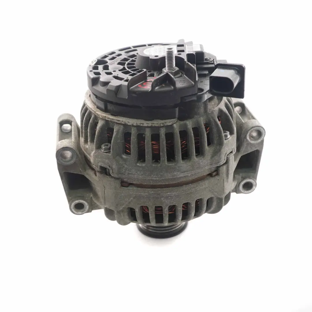 M272 150A Alternator do Mercedes W209 o numerze A2721540002 Mercedes W209 M272 150A Alternator - SKU A2721540002 - Numer Części A2721540002