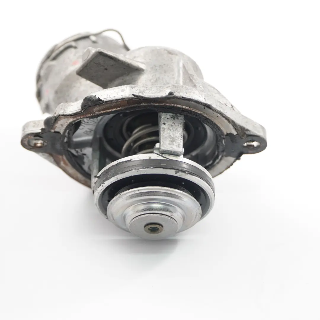 Thermostat Mercedes W211 Benzinmotor M272 Kühlmittelthermostat für mit Teilenummer A2722000015 Thermostat Mercedes W211 Benzinmotor M272 Kühlmittelthermostat - SKU A2722000015 - Teilenummer A2722000015