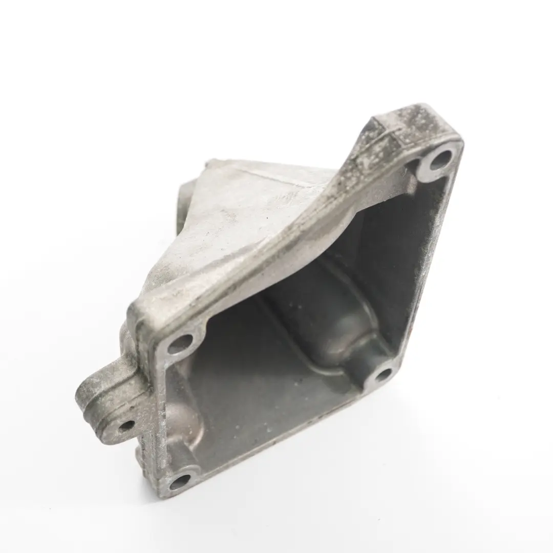 Mount Mercedes W211 Petrol Engine M272 Support Bracket to Engine with Part number A2722231604 Engine Mount Mercedes W211 Petrol Engine M272 Support Bracket - SKU A2722231604 - Part number A2722231604