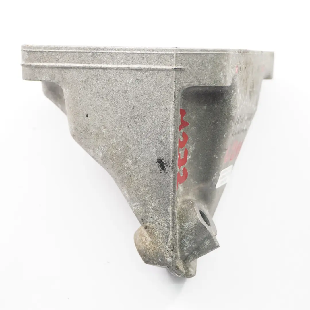 Motorhalterung Mercedes W211 Benzinmotor M272 Halterung für mit Teilenummer A2722231604 Motorhalterung Mercedes W211 Benzinmotor M272 Halterung - SKU A2722231604 - Teilenummer A2722231604