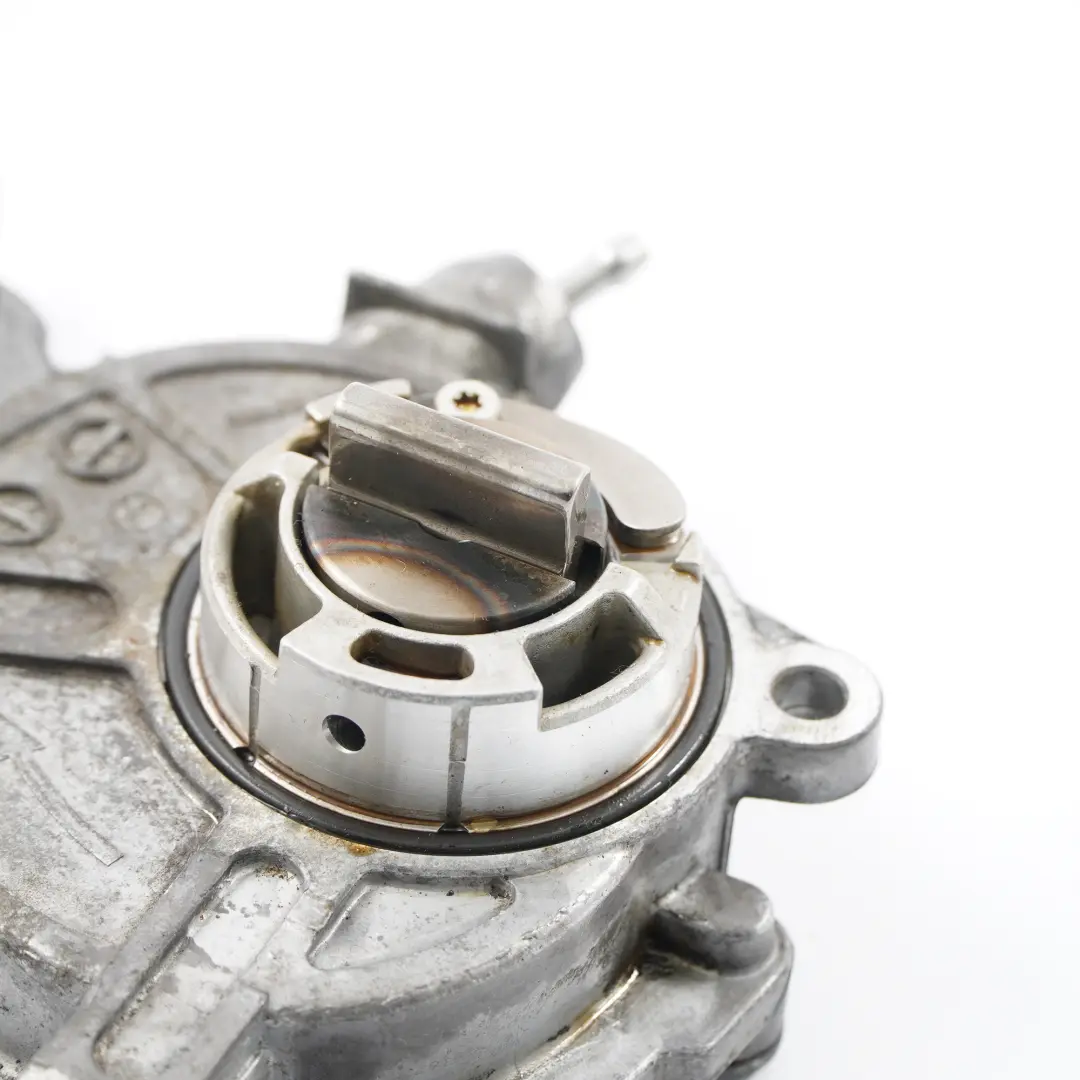  Pompe à vide Mercedes W204 W221 M271 Petrol OM642 Diesel - SKU A2722300465 - Numéro de pièce A2722300465