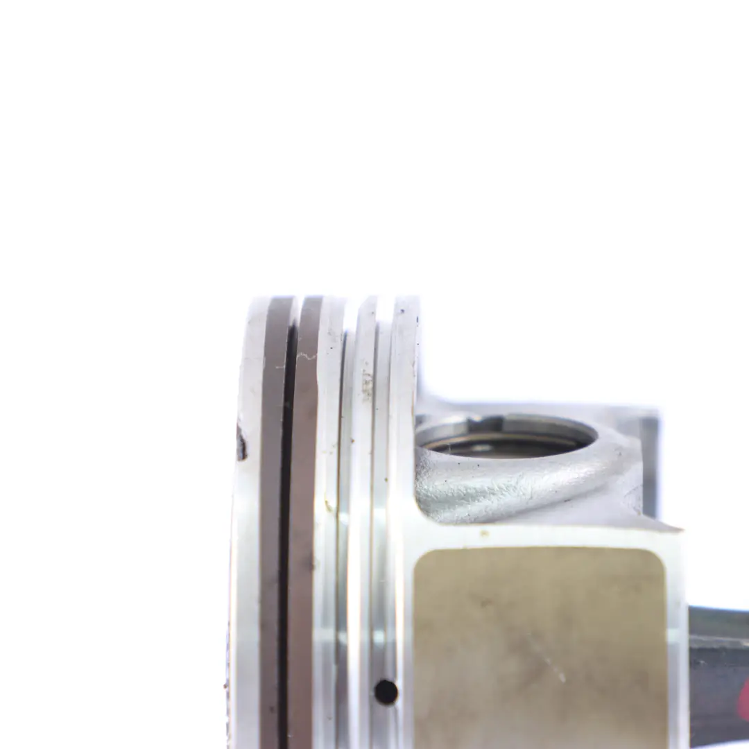 Connecting Rod Piston Mercedes W204 Petrol Engine M272 A2720301018 to with Part number A2730300820 Connecting Rod Piston Mercedes W204 Petrol Engine M272 A2720301018 - SKU A2730300820 - Part number A2730300820