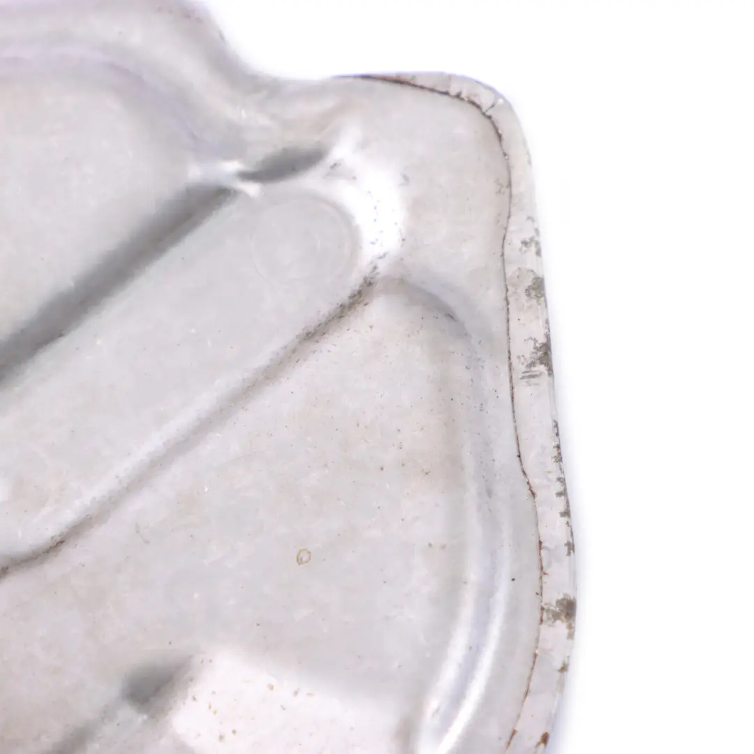 Bouclier thermique Mercedes W204 A207 W212 Plaque de blindage moteur pour à propos du numéro de pièce A2740102001 Bouclier thermique Mercedes W204 A207 W212 Plaque de blindage moteur - SKU A2740102001 - Numéro de pièce A2740102001