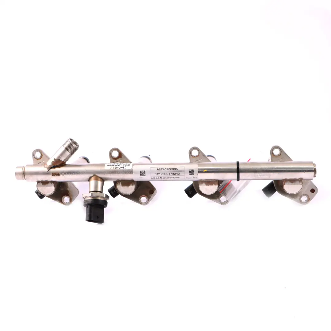 M274 Benzina Iniezione Rail Iniettore per Mercedes W205 con numero di parte A2740700995 Mercedes W205 M274 Benzina Iniezione Rail Iniettore - SKU A2740700995 - Numero di parte A2740700995