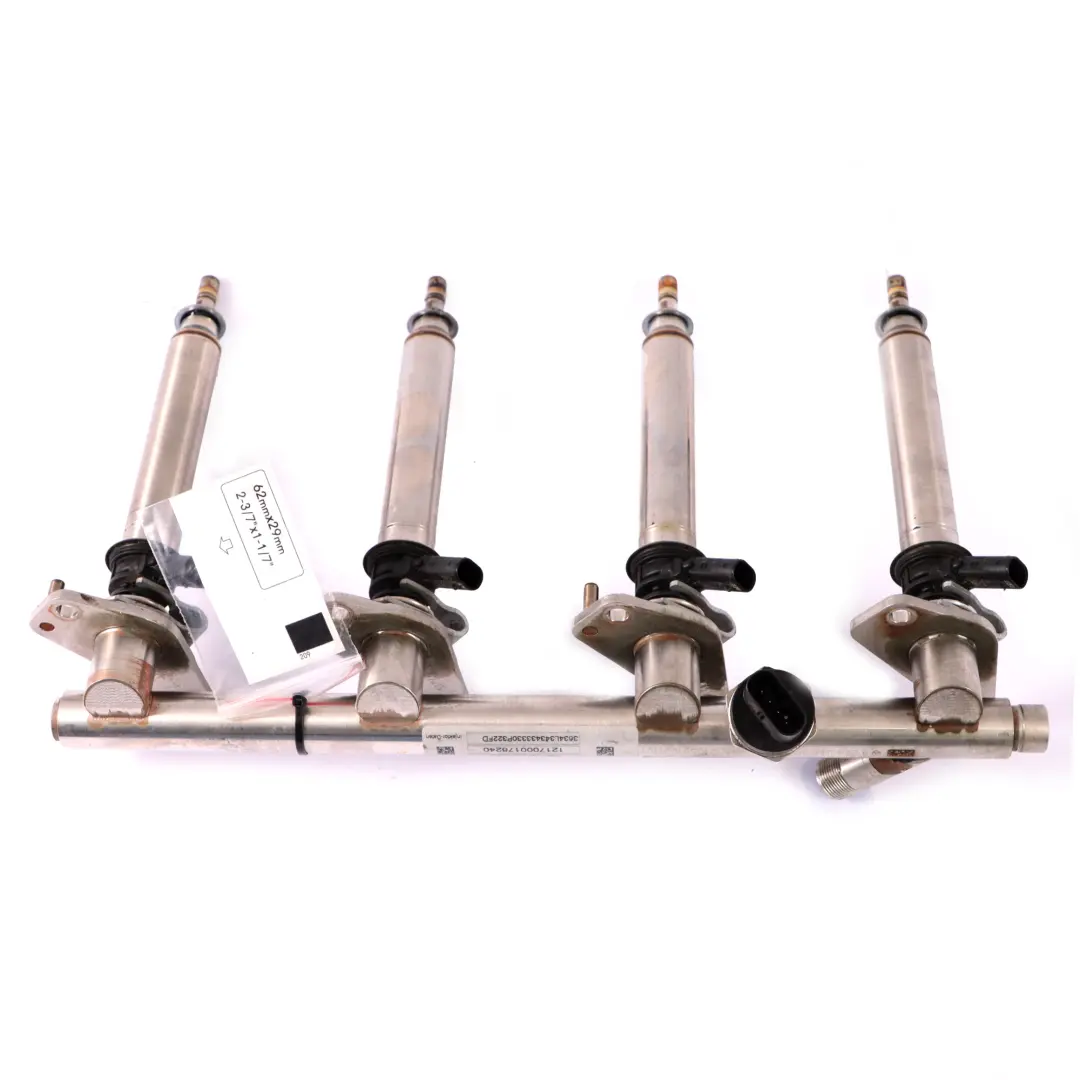 M274 Gasolina Rail Inyección Inyector para Mercedes W205 con número de pieza A2740700995 Mercedes W205 M274 Gasolina Rail Inyección Inyector - SKU A2740700995 - Número de pieza A2740700995