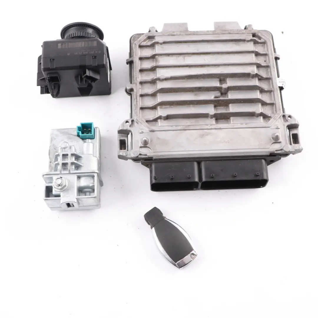 Mercedes W204 C180 BlueEFFICIENCY M274.910 Zestaw ECU Silnika - SKU A2749000700-1 - Numer Części A2749000700