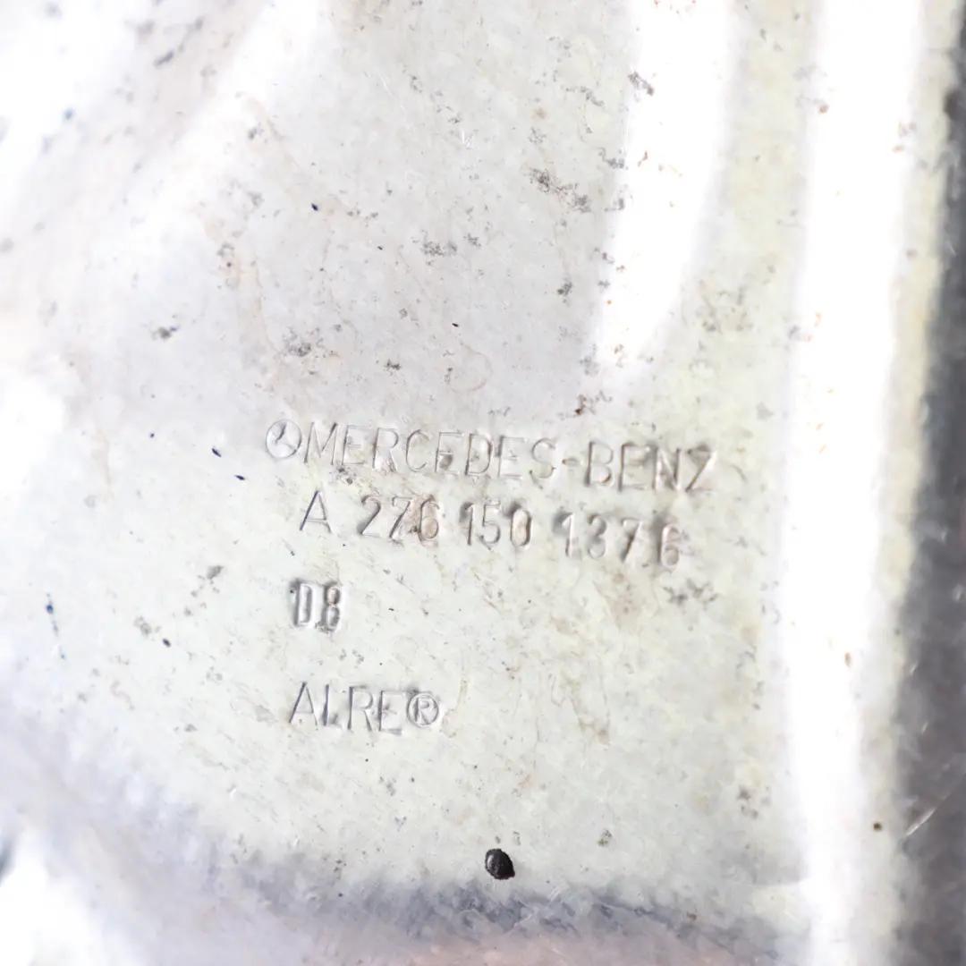 C43 3.0 Benzin Hitzeschild Isolierung für Mercedes W205 mit Teilenummer A2761501376 Mercedes W205 C43 3.0 Benzin Hitzeschild Isolierung - SKU A2761501376 - Teilenummer A2761501376