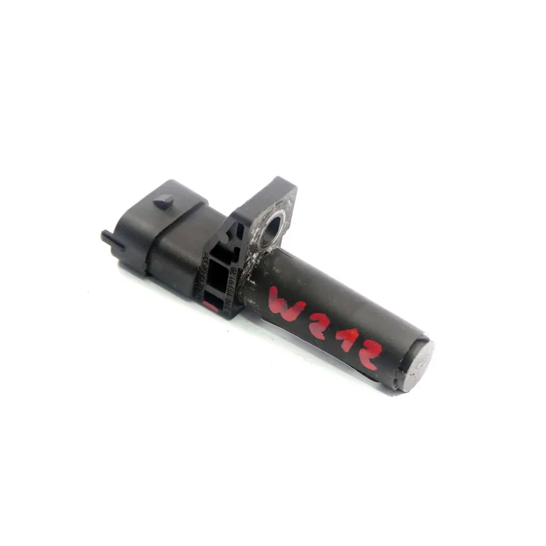 Sensore posizione dell'albero gomiti W204 W212 W221 Motore per Mercedes con numero di parte A2761530128 Mercedes Sensore posizione dell'albero gomiti W204 W212 W221 Motore - SKU A2761530128 - Numero di parte A2761530128