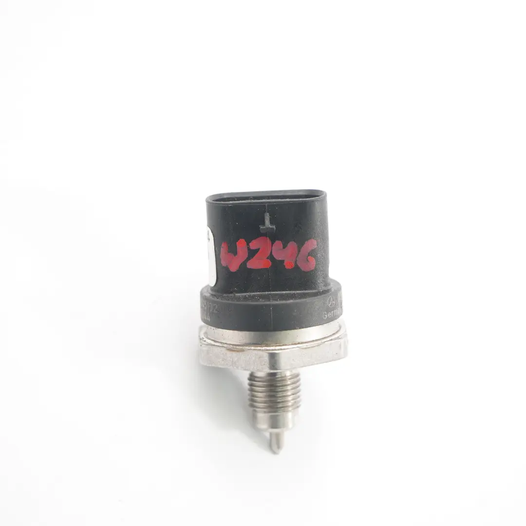 Sensor de presión combustible temperatura combustible para Mercedes W246 W221 W204 con número de pieza A2781530728 Mercedes W246 W221 W204 Sensor de presión combustible temperatura combustible - SKU A2781530728 - Número de pieza A2781530728