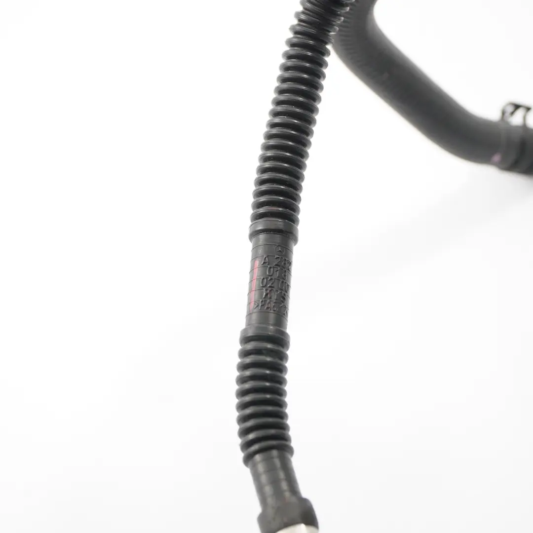 M282 Pompa di rigenerazione del carburante Tubo linea per Mercedes W177 con numero di parte A2820180200 Mercedes W177 M282 Pompa di rigenerazione del carburante Tubo linea - SKU A2820180200 - Numero di parte A2820180200