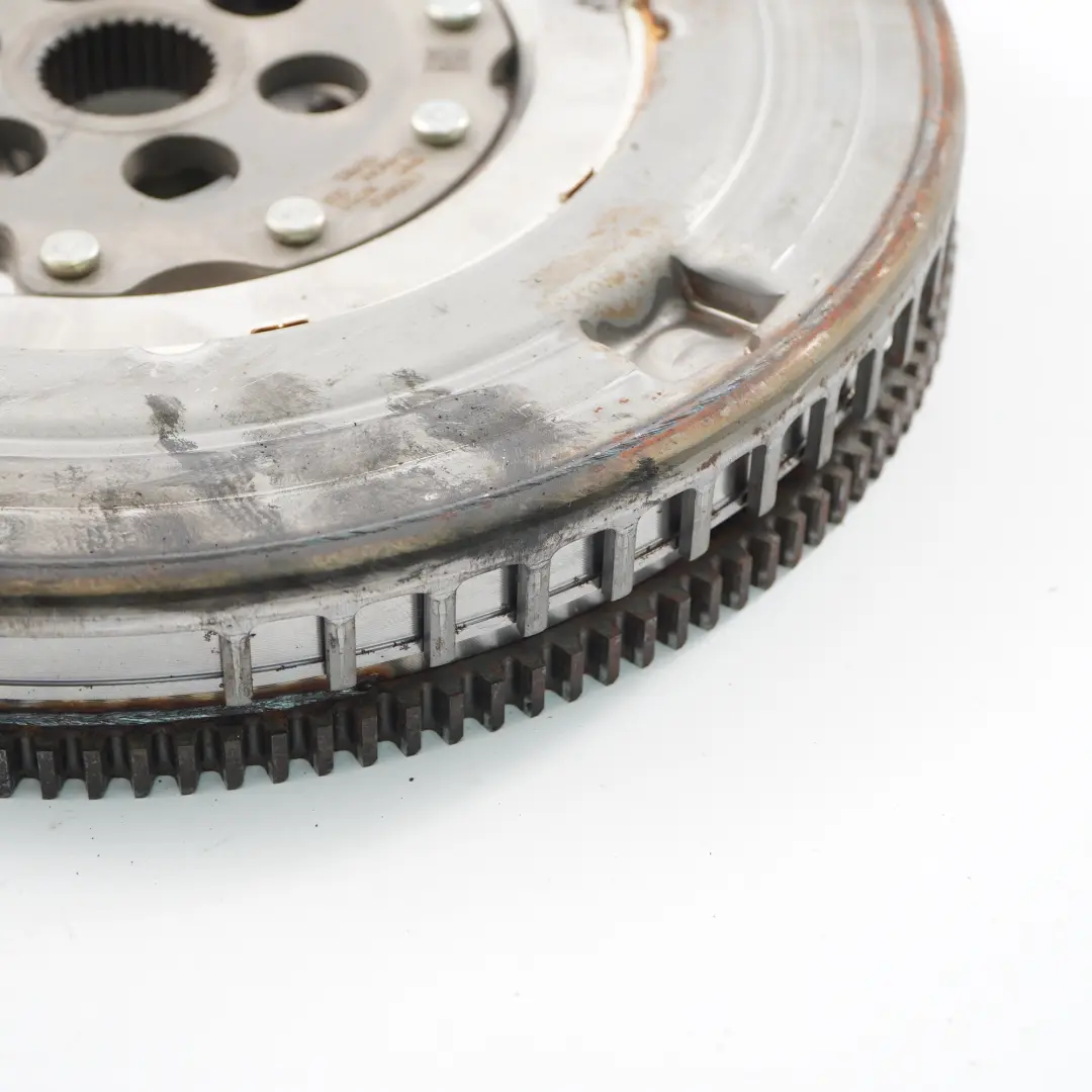 M282 Zwei massen schwungrad Getriebe Automatik für Mercedes W177 mit Teilenummer A2820301400 Mercedes W177 M282 Zwei massen schwungrad Getriebe Automatik - SKU A2820301400 - Teilenummer A2820301400