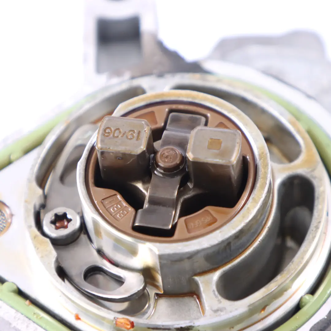  Bomba De Vacío Mercedes W177 C118 CLA 200 Gasolina OM282.914 - SKU A2820900005 - Número de pieza A2820900005