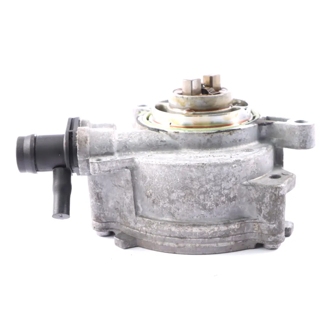 Vacuum Pump Mercedes W177 C118 CLA 200 Petrol OM282.914 to with Part number A2820900005 Vacuum Pump Mercedes W177 C118 CLA 200 Petrol OM282.914 - SKU A2820900005 - Part number A2820900005