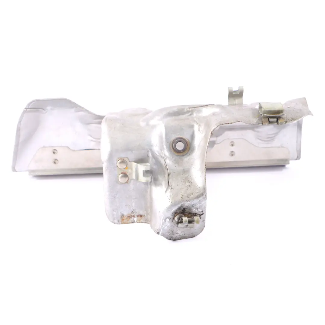 Gasolina M282 Placa Protección Térmica Turbocompresor para Mercedes W177 con número de pieza A2821510900 Mercedes W177 Gasolina M282 Placa Protección Térmica Turbocompresor - SKU A2821510800 - Número de pieza A2821510900