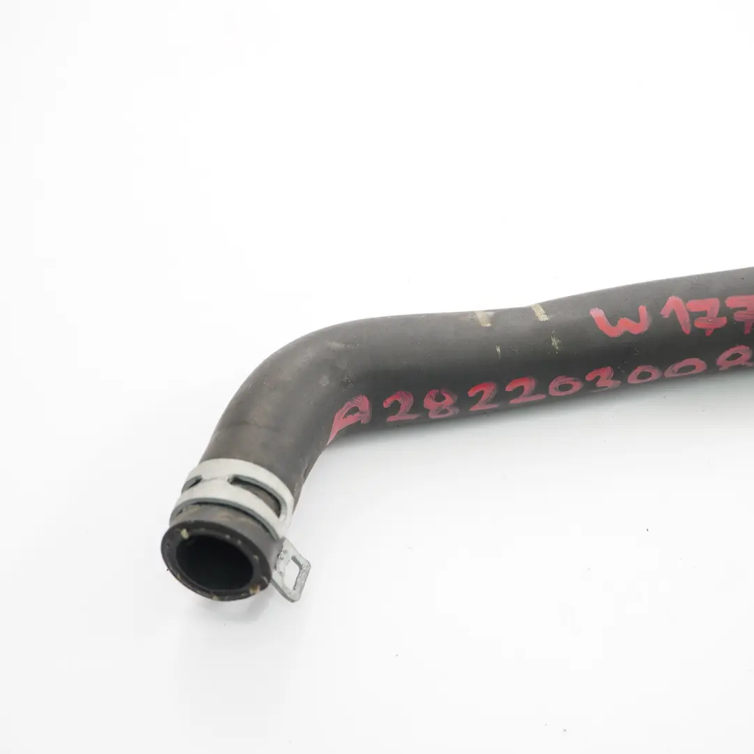 Tuyau d'eau Mercedes W177 W247 M282 Conduite liquide refroidissement pour à propos du numéro de pièce A2822030082 Tuyau d'eau Mercedes W177 W247 M282 Conduite liquide refroidissement - SKU A2822030082 - Numéro de pièce A2822030082