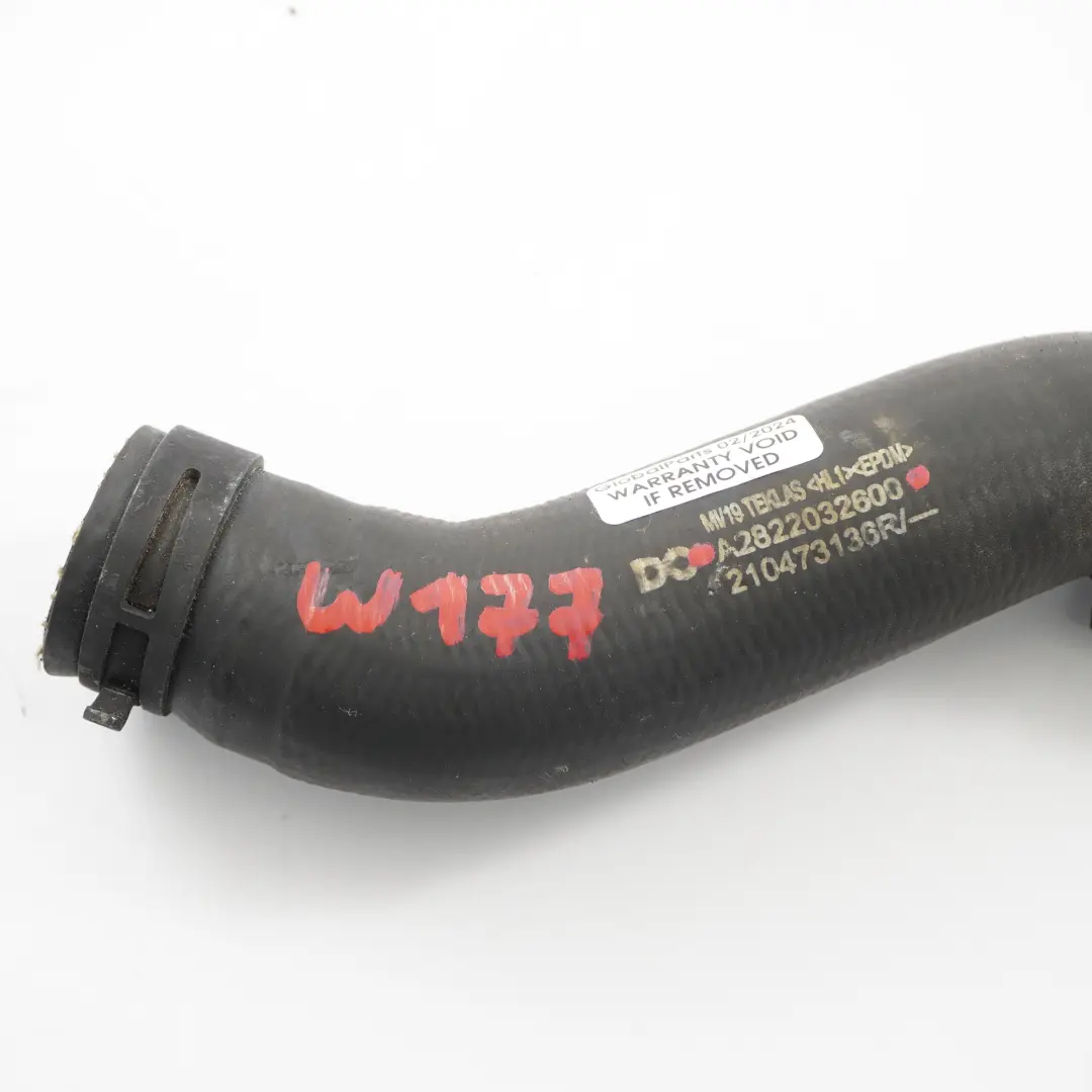 M282 Przewód Wąż Rura Wody do Mercedes W177 o numerze A2822032600 Mercedes W177 M282 Przewód Wąż Rura Wody - SKU A2822032600 - Numer Części A2822032600