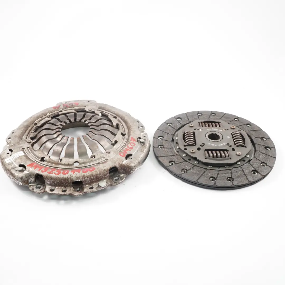 OM607 Clutch Plate Disc to Mercedes W415 Citan 108 CDI 109 CDI Diesel with Part number A4152501100 Mercedes W415 Citan 108 CDI 109 CDI Diesel OM607 Clutch Plate Disc - SKU A4152501100 - Part number A4152501100