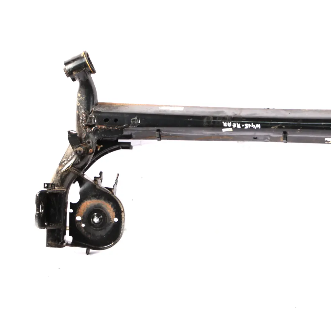  Soporte del eje trasero Mercedes W415 Citan Soporte del subchasis - SKU A4153502800 - Número de pieza A4153502800