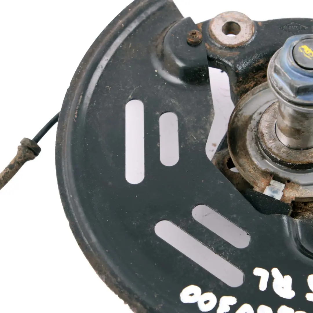 Mercedes Citan W415 Moyeu Roue Arrière Gauche Support Essieu Couvercle Frein - SKU A4153560300 - Numéro de pièce A4153560300