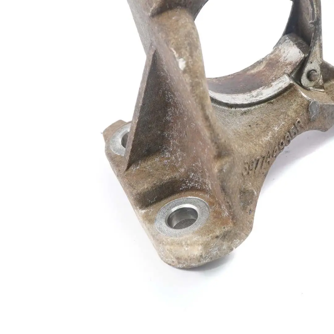 Supporto cambio albero trasmissione Supporto staffa per Mercedes W415 con numero di parte A4153600235 Mercedes W415 Supporto cambio albero trasmissione Supporto staffa - SKU A4153600235 - Numero di parte A4153600235