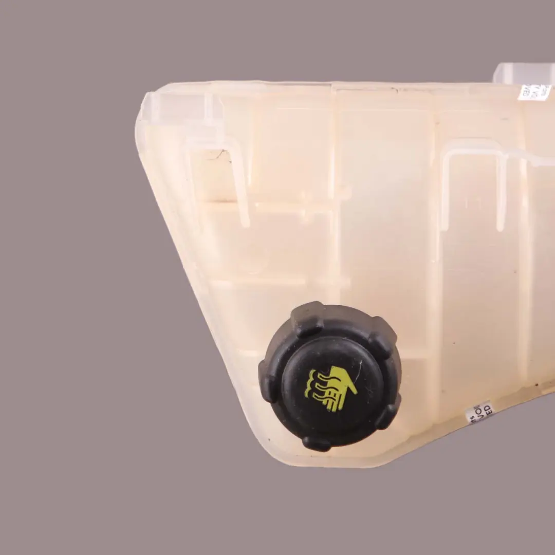 OM607 Kühlmittelausgleichsbehälter Flasche 8200455786 für Mercedes Citan W415 mit Teilenummer A4155000049 Mercedes Citan W415 OM607 Kühlmittelausgleichsbehälter Flasche 8200455786 - SKU A4155000049 - Teilenummer A4155000049