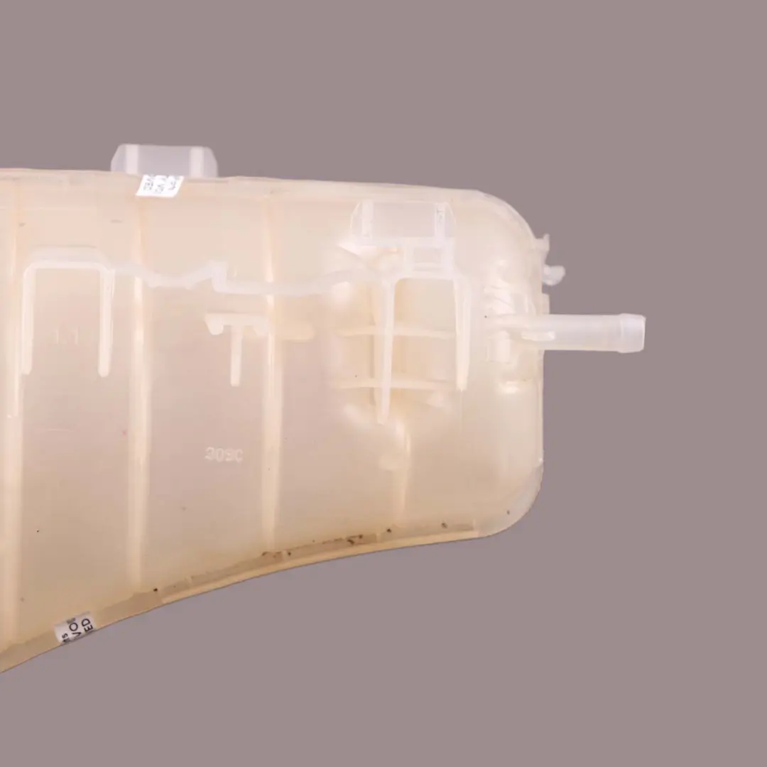 OM607 Serbatoio espansione del refrigerante Bottiglia serbatoio per Mercedes W415 con numero di parte A4155000049 Mercedes W415 OM607 Serbatoio espansione del refrigerante Bottiglia serbatoio - SKU A4155000049 - Numero di parte A4155000049