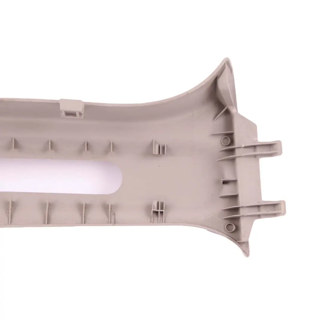 Pilar B Izquierdo Embellecedor Superior Tapa Panel 8200419443 para Mercedes W415 con número de pieza A4156920700 Mercedes W415 Pilar B Izquierdo Embellecedor Superior Tapa Panel 8200419443 - SKU A4156920700 - Número de pieza A4156920700