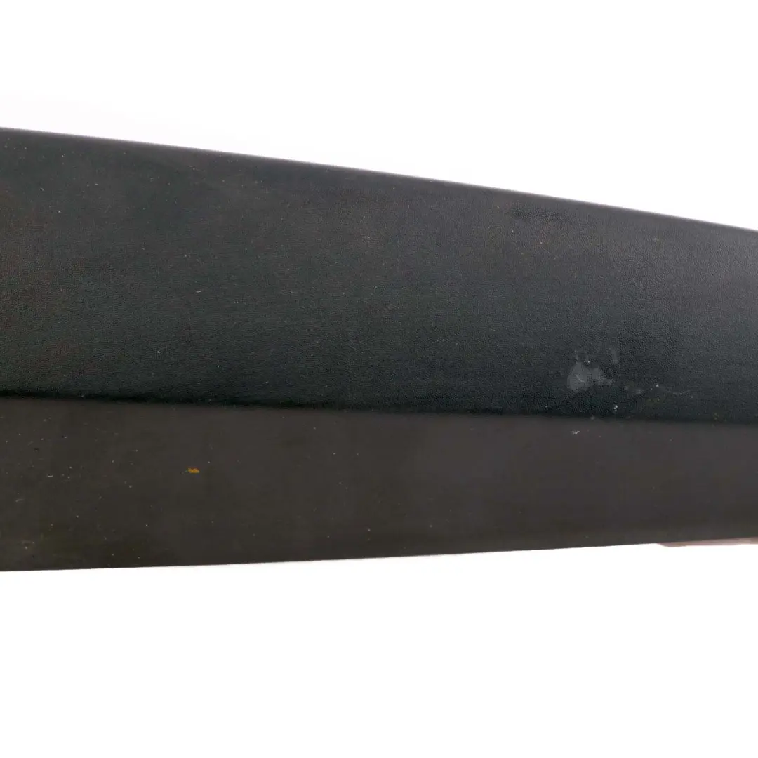 Verkleidung Abdeckung Hinten Schwarz Rechts für Mercedes Citan W415 mit Teilenummer A4156941325 Mercedes Citan W415 Verkleidung Abdeckung Hinten Schwarz Rechts - SKU A4156941325 - Teilenummer A4156941325