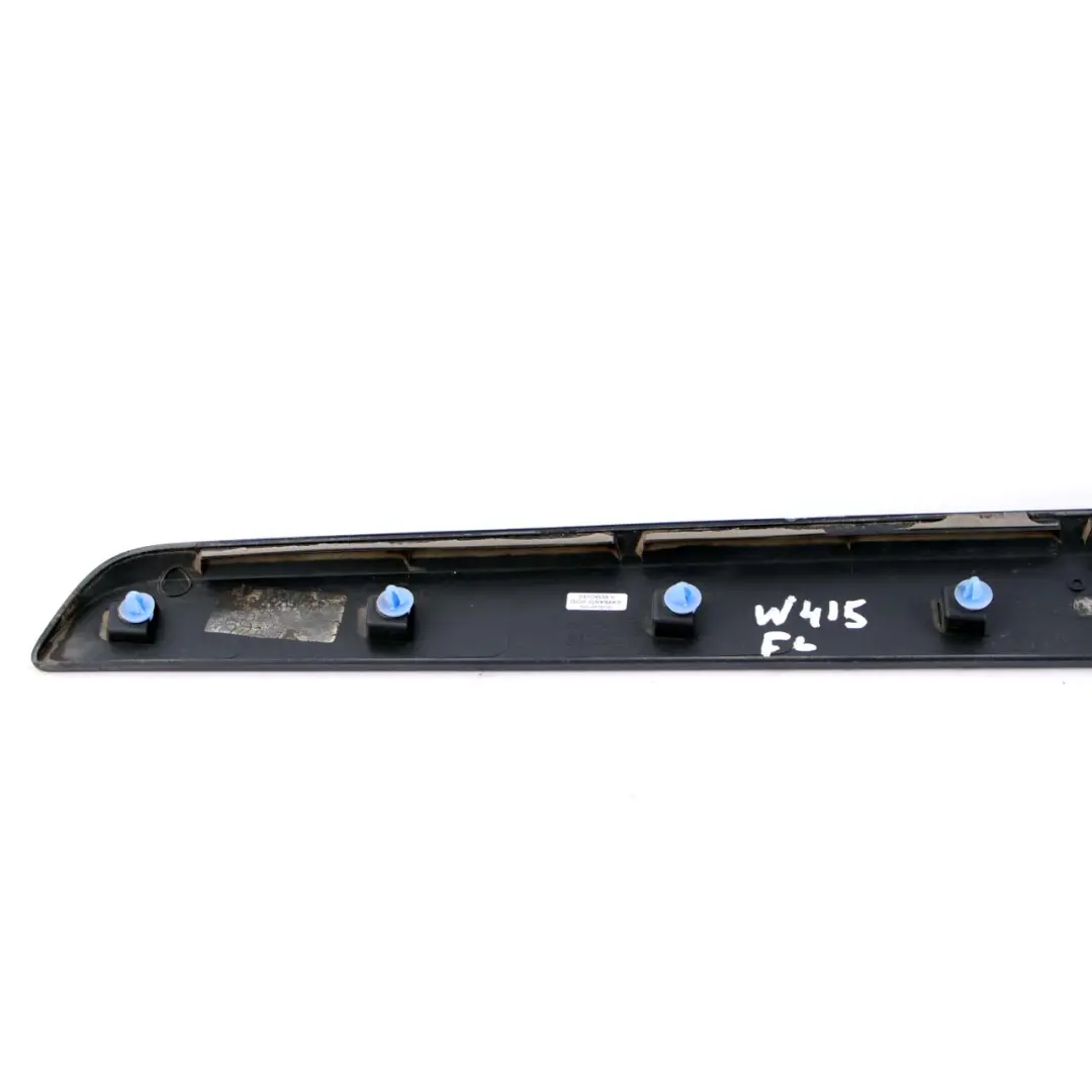 Mercedes W415 Citan Embellecedor Puerta Delantera Izquierda Molding Strip Negro - SKU A4156971462 - Número de pieza A4156971462