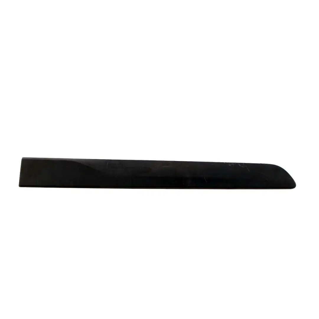 Moldura Puerta Trasera Negra Derecha para Mercedes W415 Citan con número de pieza A4156971562 Mercedes W415 Citan Moldura Puerta Trasera Negra Derecha - SKU A4156971562 - Número de pieza A4156971562