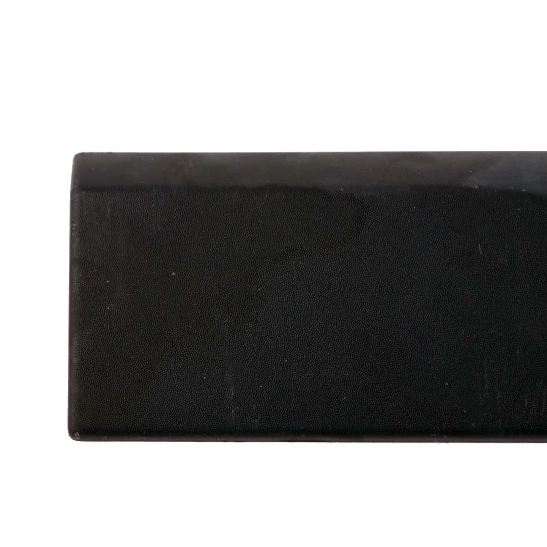 Moldura Puerta Trasera Negra Derecha para Mercedes W415 Citan con número de pieza A4156971562 Mercedes W415 Citan Moldura Puerta Trasera Negra Derecha - SKU A4156971562 - Número de pieza A4156971562