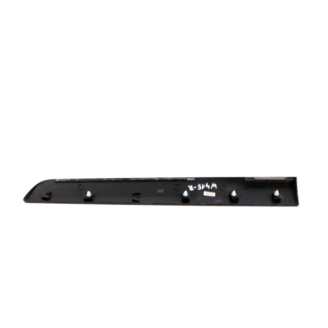 Moldura Puerta Trasera Negra Derecha para Mercedes W415 Citan con número de pieza A4156971562 Mercedes W415 Citan Moldura Puerta Trasera Negra Derecha - SKU A4156971562 - Número de pieza A4156971562