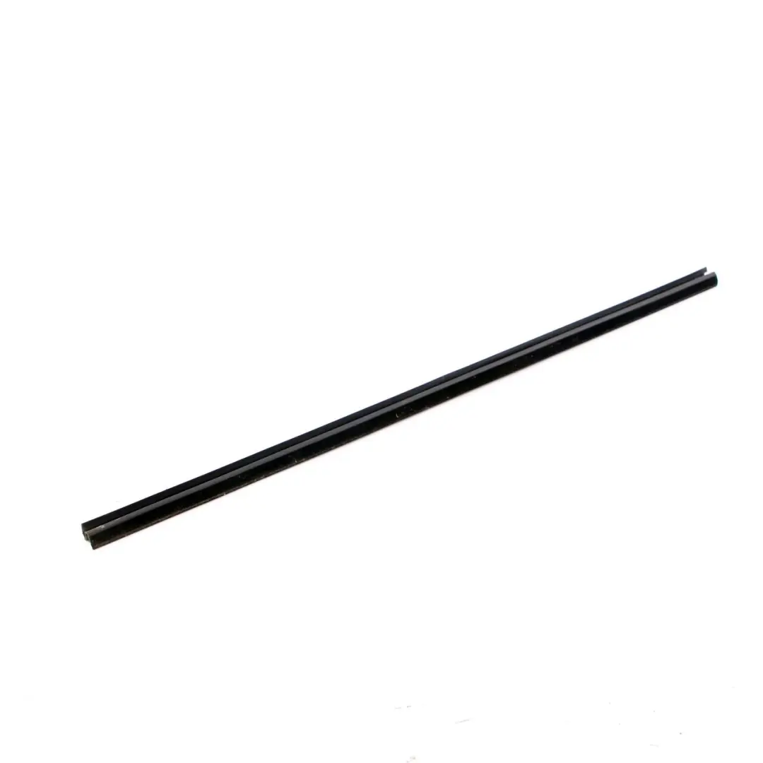 Mercedes W415 Citan Bande d'étanchéité de vitre avant gauche Noir - SKU A4157250165 - Numéro de pièce A4157250165