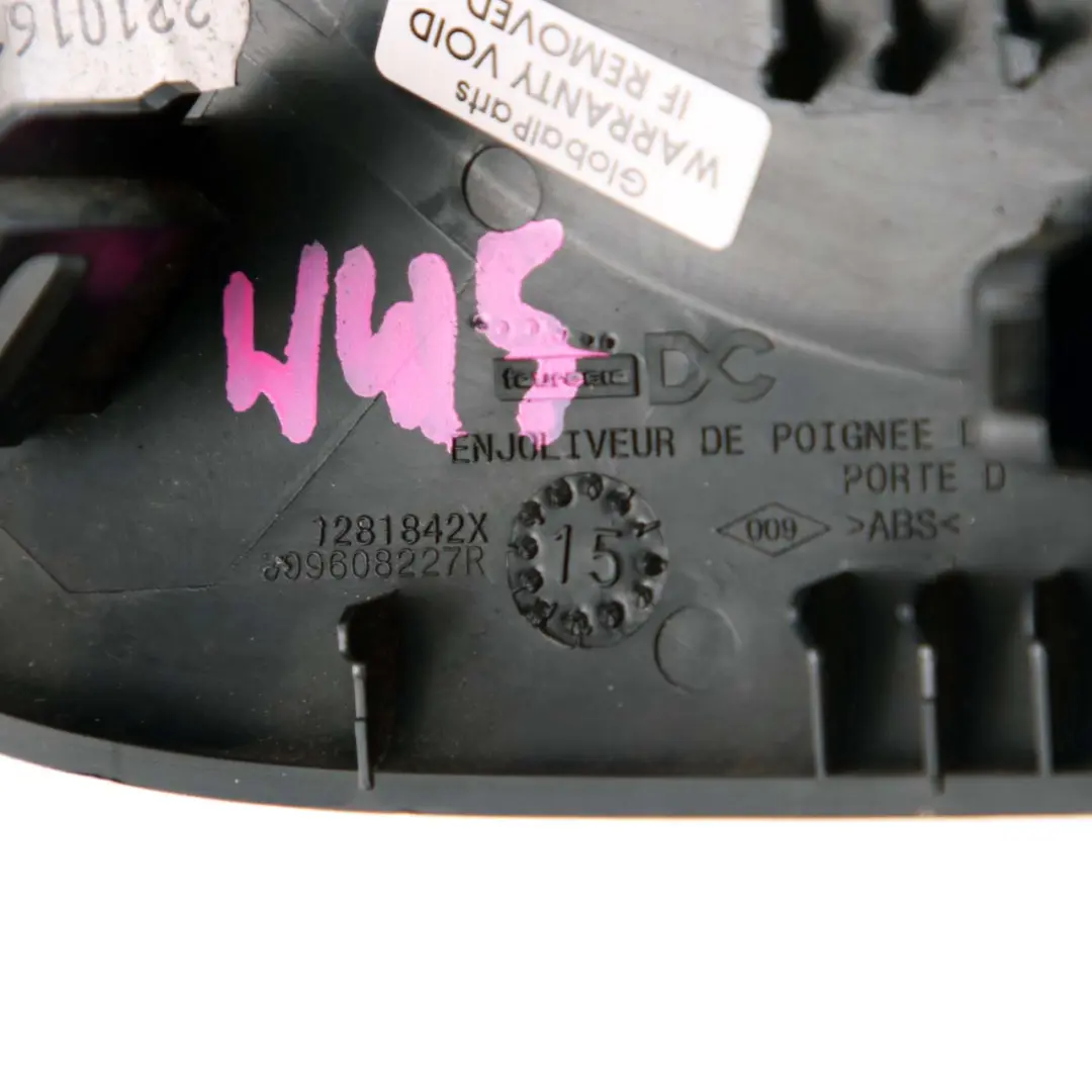 Mercedes W415 Tarjeta de Puerta Delantera Derecha Asidero Cubremanija 809608227R - SKU A4157270580 - Número de pieza A4157270580