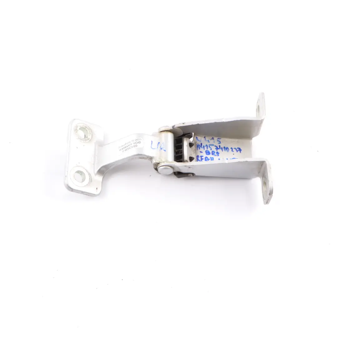 Cerniera Porta Posteriore Sinistra Destra Argento Brillante 9744 per Mercedes W415 con numero di parte A4157400237 Mercedes W415 Cerniera Porta Posteriore Sinistra Destra Argento Brillante 9744 - SKU A4157400237-BRS - Numero di parte A4157400237