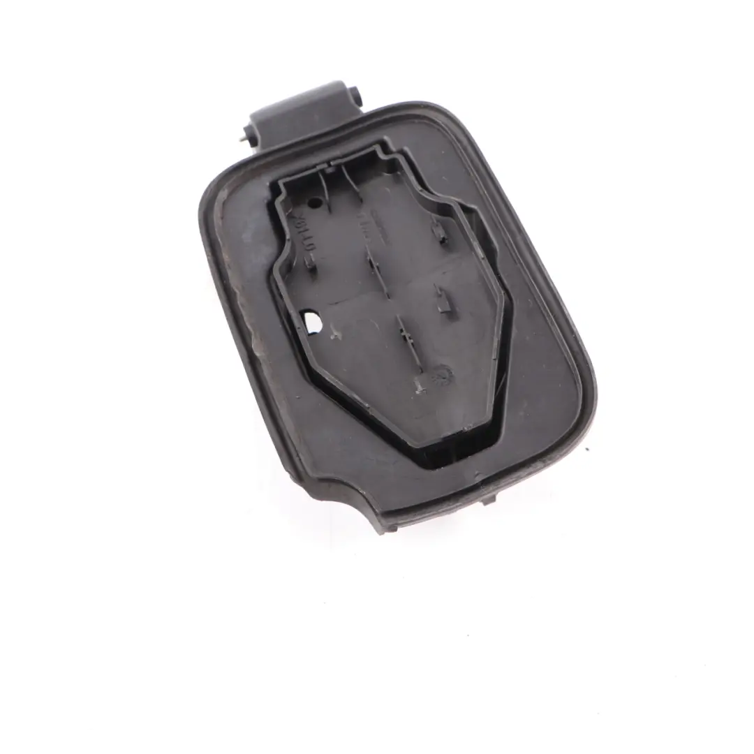 Audi A3 8P Kraftstofftankklappe Abdeckung Topf Träger Mount Gehäuse 8P0809999C - SKU A4157540008 - Teilenummer A4157540008