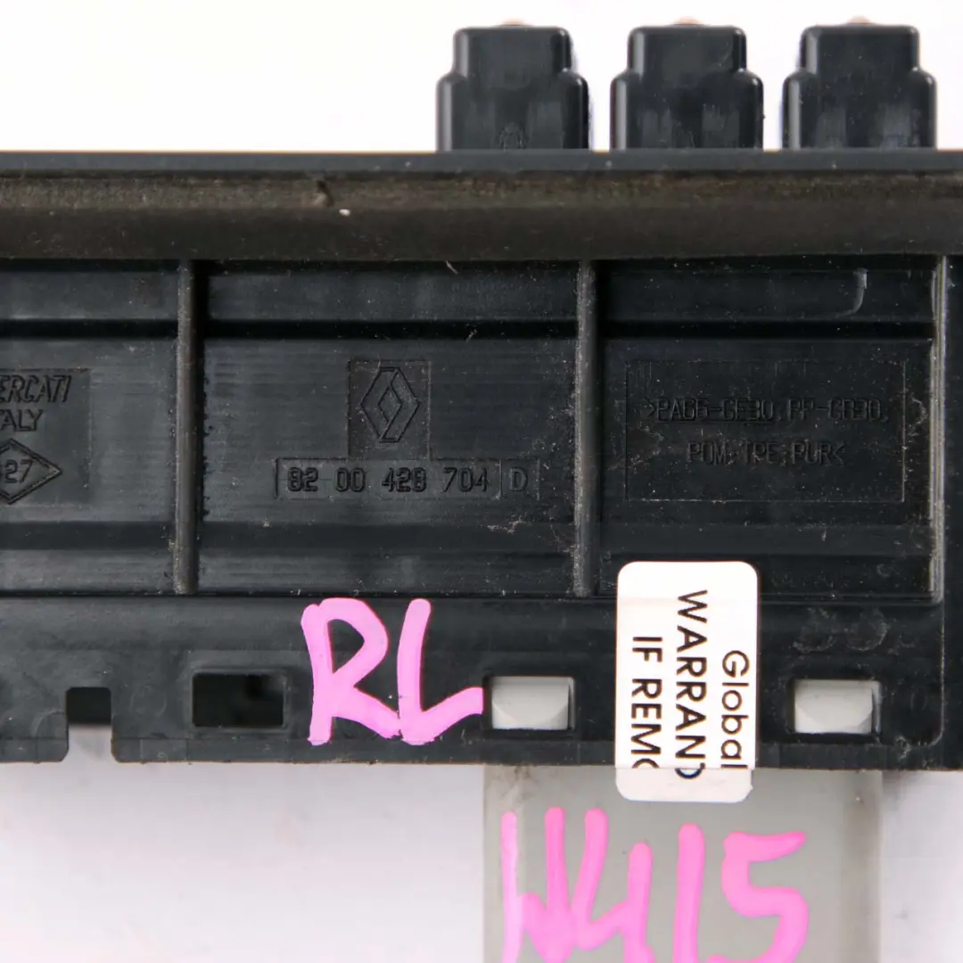 Sensor Interruptor Puerta Corredera Trasera Izquierda para Mercedes W415 con número de pieza A4158201310 Mercedes W415 Sensor Interruptor Puerta Corredera Trasera Izquierda - SKU A4158201310 - Número de pieza A4158201310