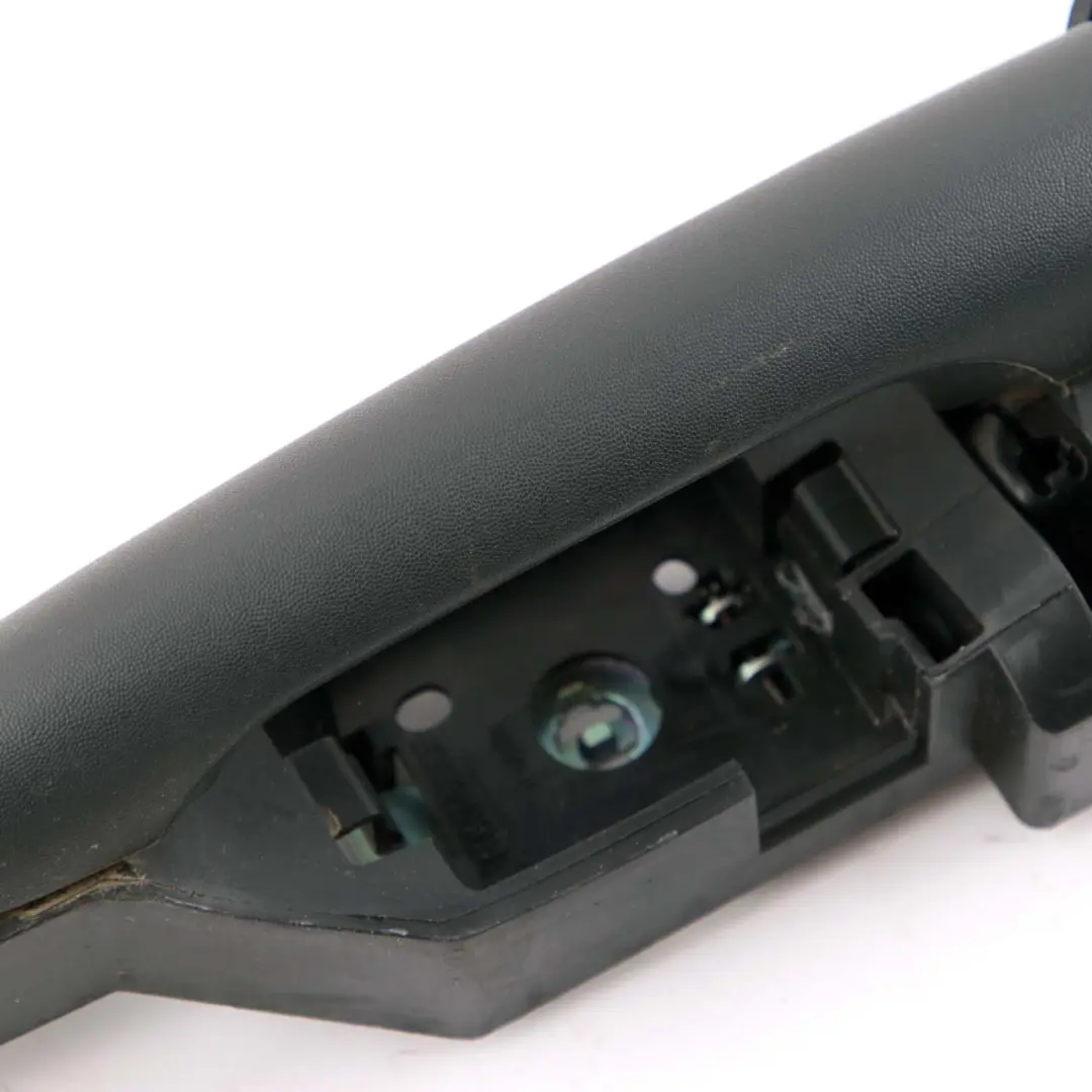 Poignée extérieure de porte avant droite apprêtée 8200497521 pour Mercedes Citan W415 à propos du numéro de pièce A4157600200 Mercedes Citan W415 Poignée extérieure de porte avant droite apprêtée 8200497521 - SKU A4157600200 - Numéro de pièce A4157600200