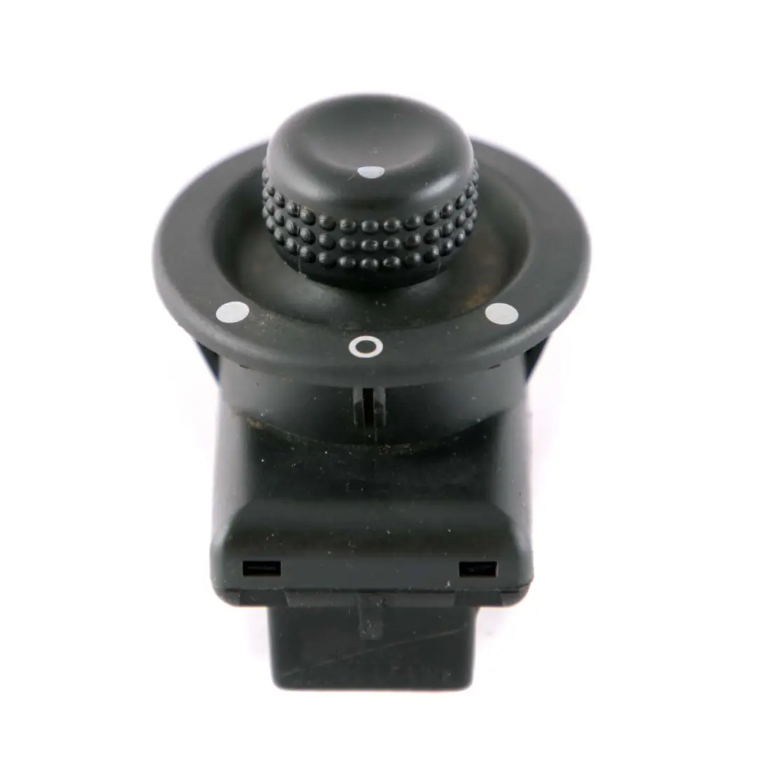 Espejo Ajuste Interruptor Control Conductor para Mercedes W415 Citan con número de pieza A4158100286 Mercedes W415 Citan Espejo Ajuste Interruptor Control Conductor - SKU A4158100286 - Número de pieza A4158100286