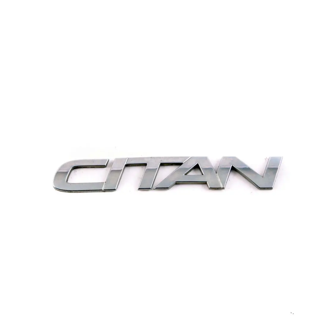 Emblema Portellone Posteriore Lettera Aderente per Mercedes W415 Citan con numero di parte A4158170200 Mercedes W415 Citan Emblema Portellone Posteriore Lettera Aderente - SKU A4158170200 - Numero di parte A4158170200