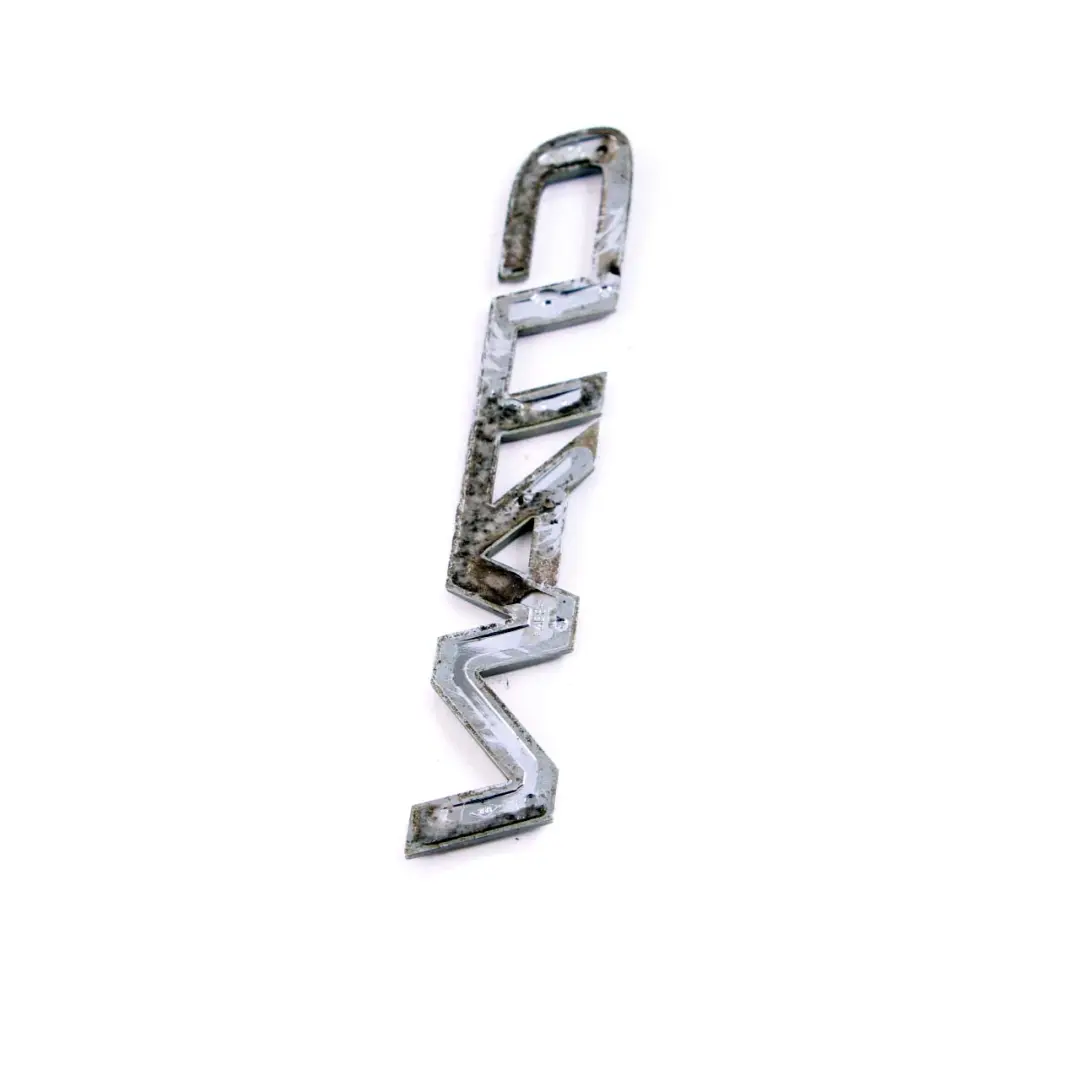 Emblema Portellone Posteriore Lettera Aderente per Mercedes W415 Citan con numero di parte A4158170200 Mercedes W415 Citan Emblema Portellone Posteriore Lettera Aderente - SKU A4158170200 - Numero di parte A4158170200