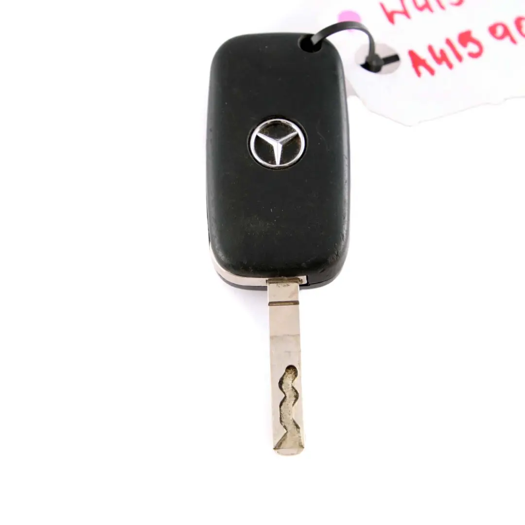 Remote Key Mercedes W415 Citan Radio Control Alarm Button Silver to with Part number A4159053900 Remote Key Mercedes W415 Citan Radio Control Alarm Button Silver - SKU A4159053900 - Part number A4159053900